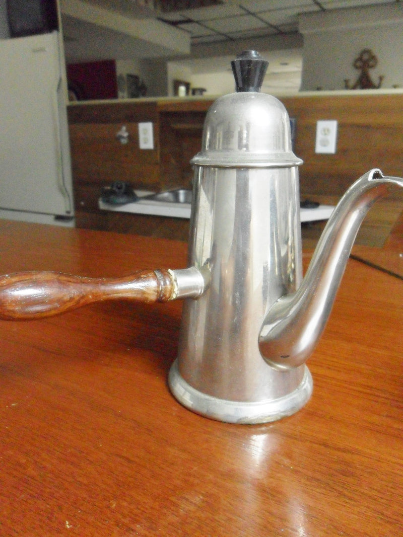 Sheffield coffee pot silverplate, wooden handle, British Gentleman England ORIG