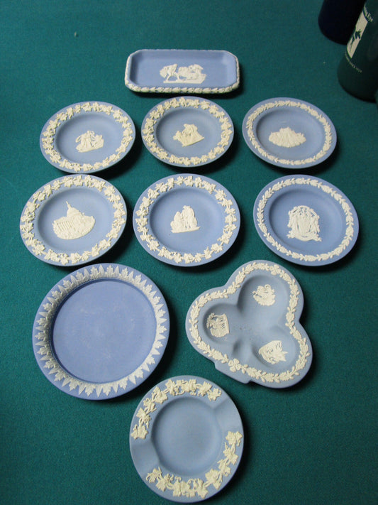 WEDGEWOOD  BLUE JASPERWARE 10 PIECES 3 TO 4" [*LXD]