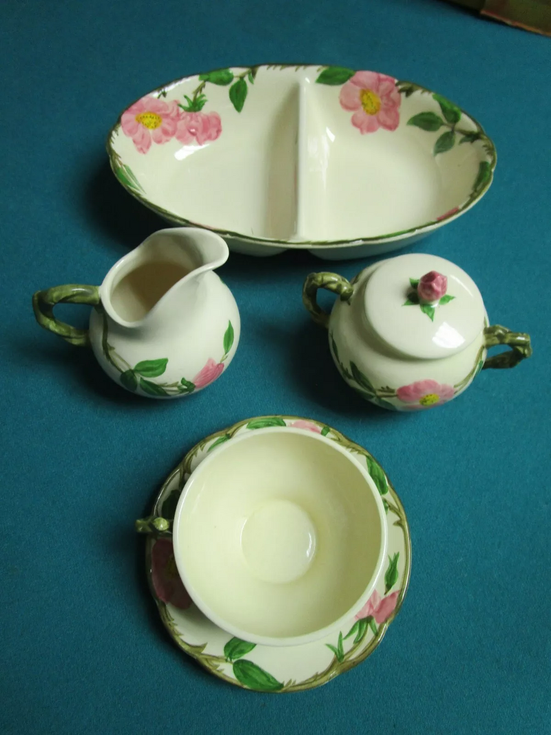 FRANCISCAN DESERT ROSE SET OF 20 PCS CUP SAUCERS TRAYS SUGAR AND CREAMER ^^^