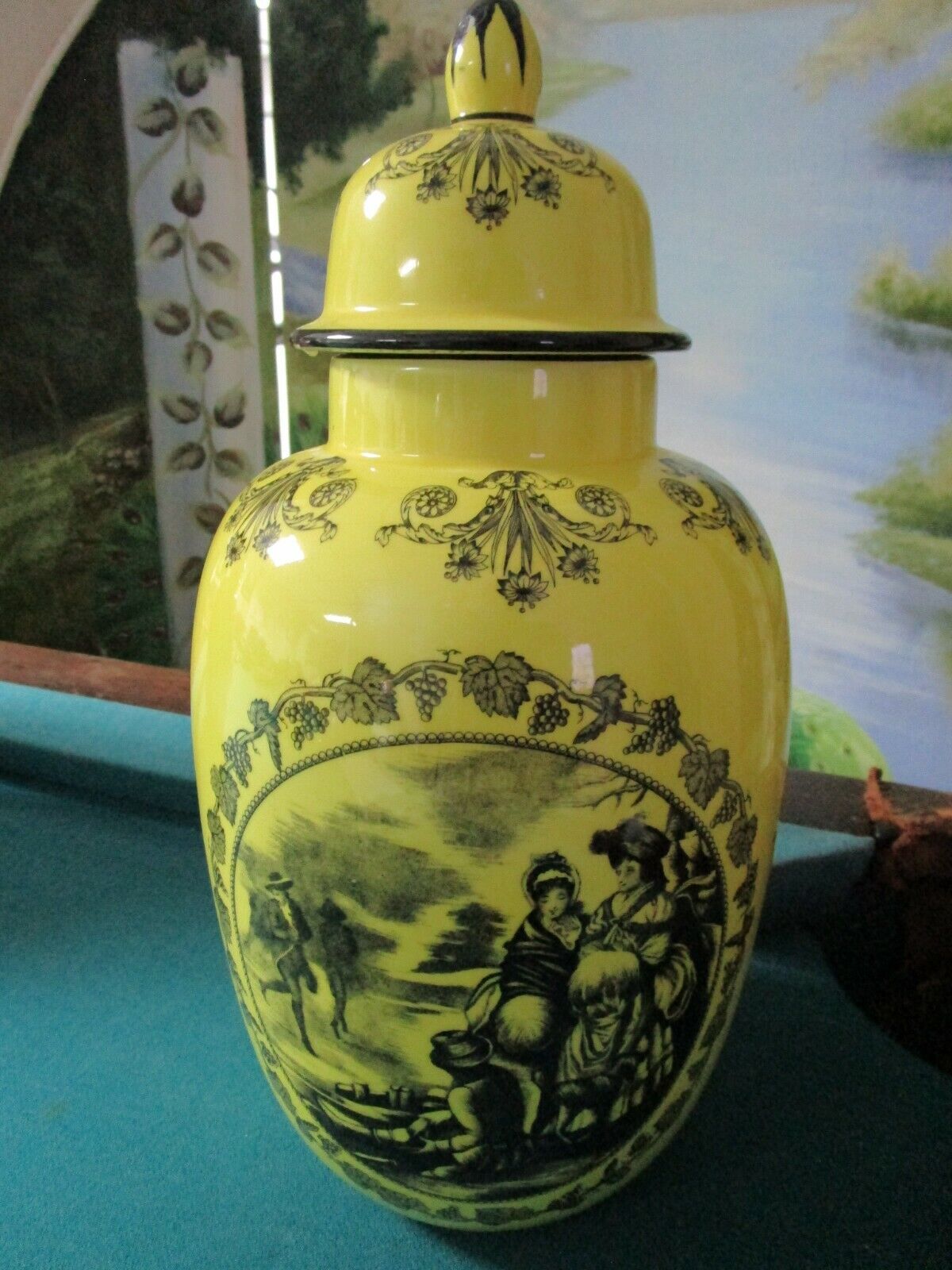 YELLOW LARGE COVERED URN Mottahedeh ITALY DECOR PICK 1