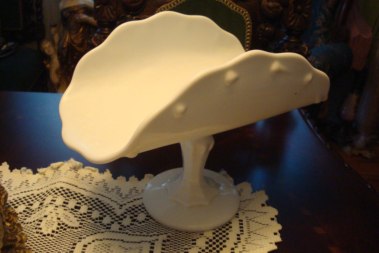 Vintage Indiana Teardrop Pattern White Milk Glass Footed Banana Bowl [MILKGL2]