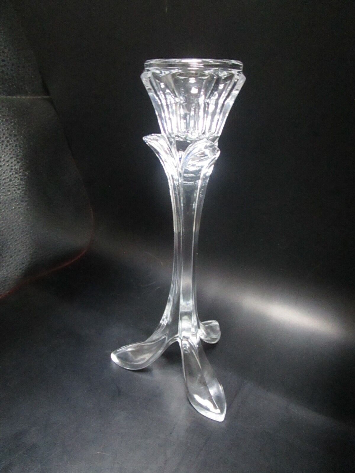 CRYSTAL D'ARQUES candlestick 8 1/2"