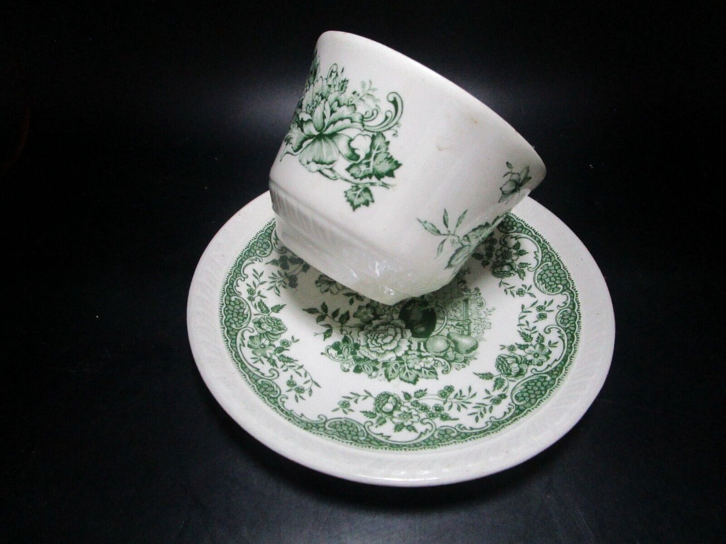 ROYAL TUDOR ENGLAND OLDE STAFFORSHIRE GREEN TEA CUP AND SAUCER [A5#12]