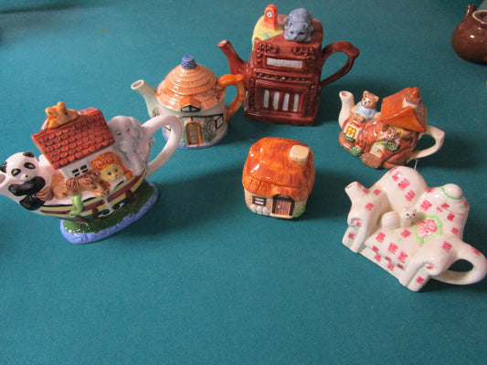 Lot Of 6 Teapots And Creamers Country Cottage Decor 6 Pcs ^^