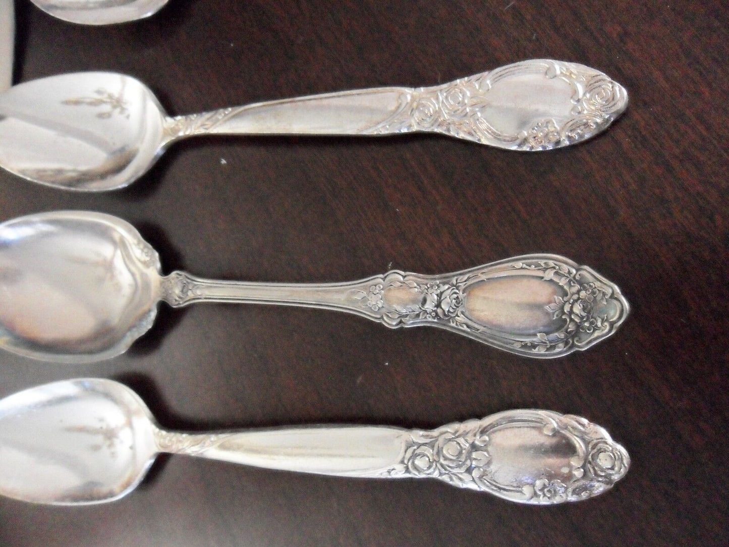 W. Rogers & Sons AA 9 tea spoons and a knife server, beautiful designs, mixed[8]