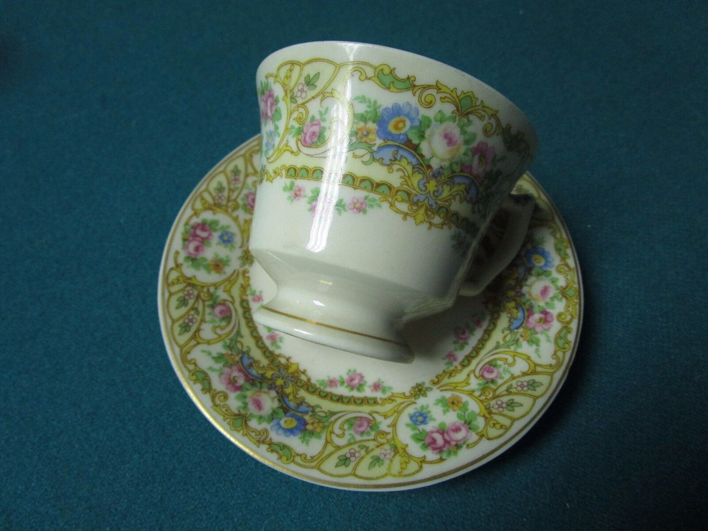 American Syracuse Old Ivory  Ceramic Coffee Floral Cup And Saucer [95j]