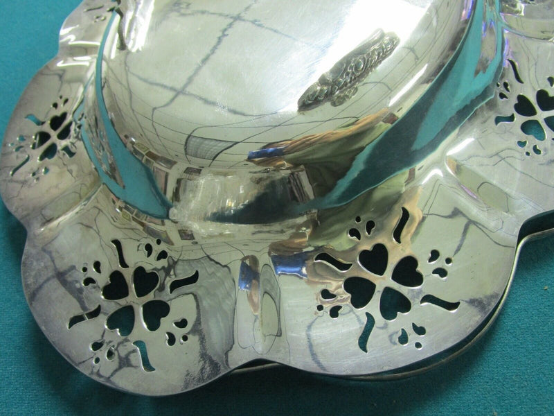 Large silverplate bridal basket with handle, gorgeous decorations footed flowers