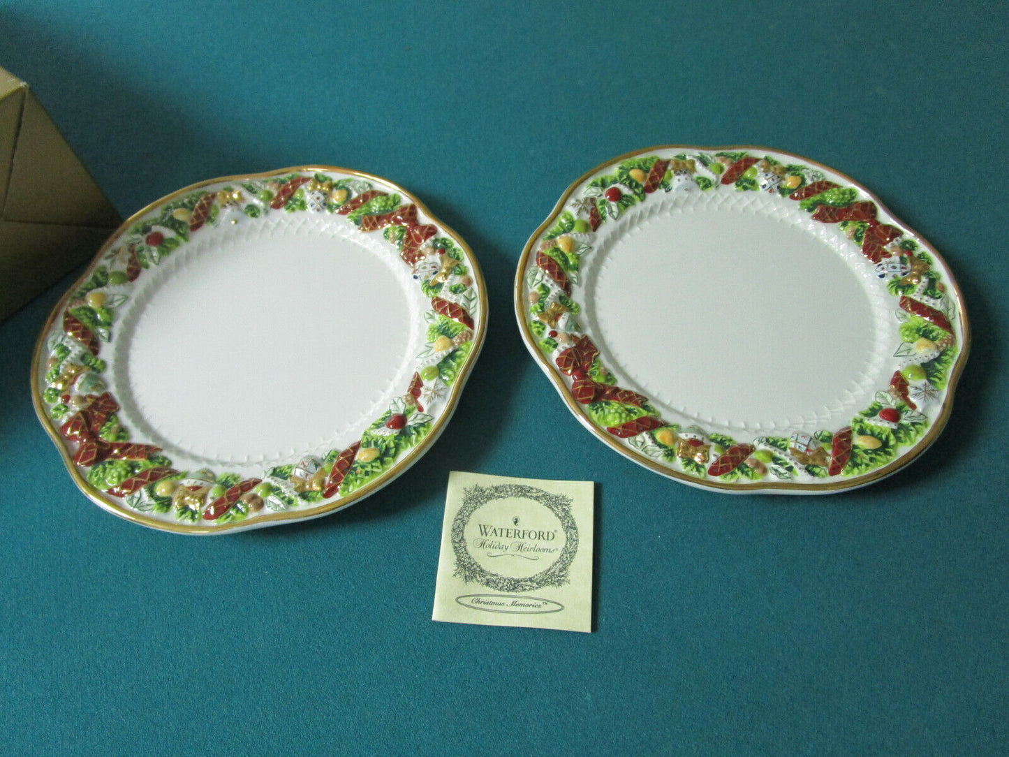 WATERFORD HOLIDAY HEIRLOOM GARLANDS X'MAS PEDESTAL CAKE - PLATES- BOWL -PICK ONE