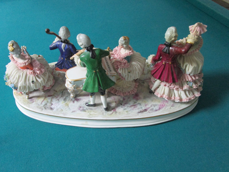 Moritz Zdekauer Monumental Figural Piece Dresden Style Dresses  20”  Great Condi