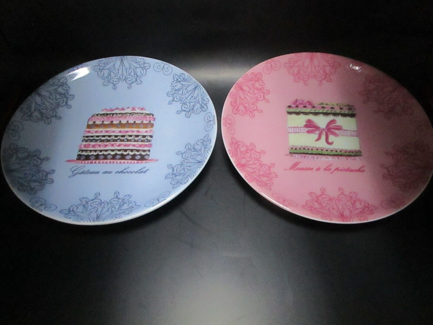 Cordon Bleu 2 cake plates 6 1/2" in box