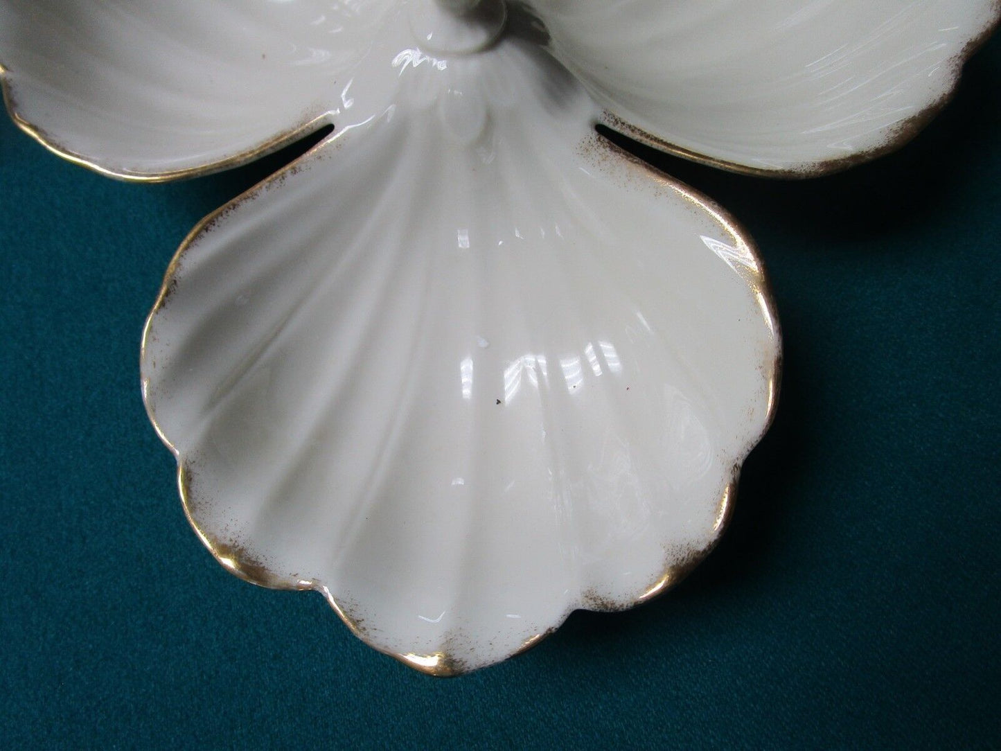 LENOX USA SERVER THREE PART DISH  WHITE AND GOLD ^^