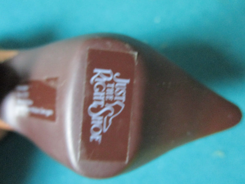 THE RIGHT SHOE BY RAINE COLLECTIBLE "VERSAILLES" NO BOX