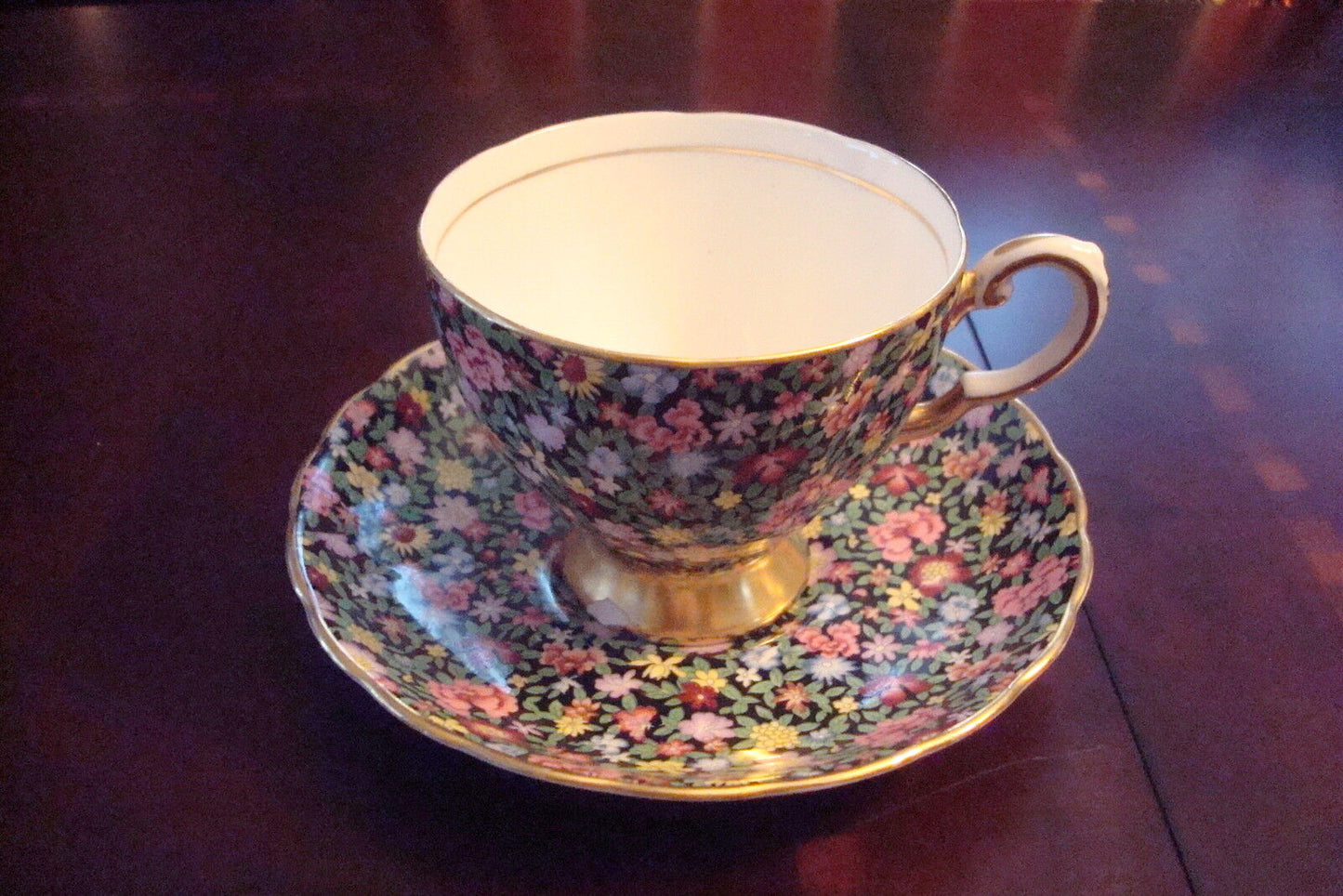 Tuscan Mid Century England "Mille Fleurs" cup & saucer, flowers & gold [91]