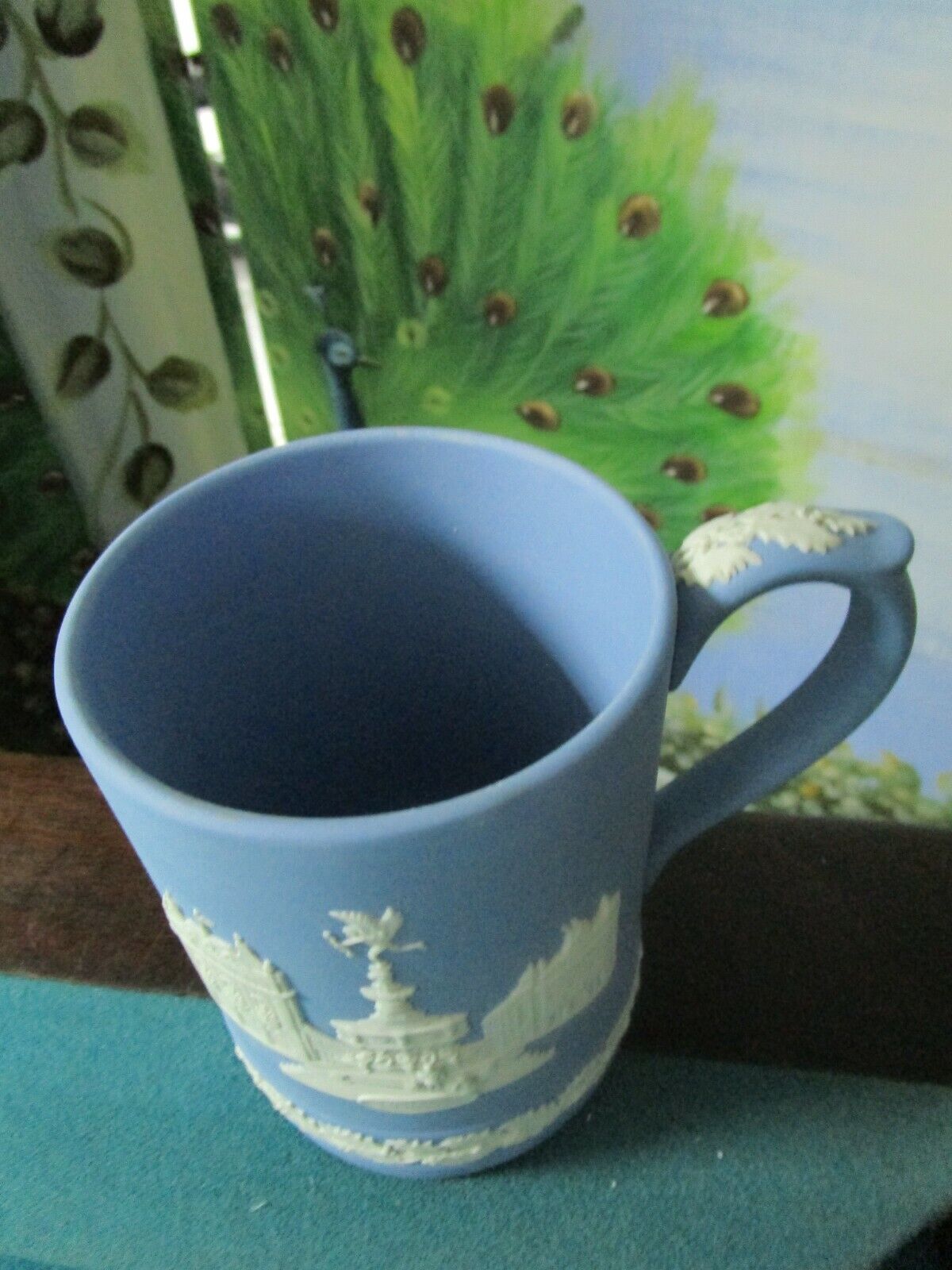 5" PICADILLY CIRCUS ENGLAND WEDGWOOD BLUE JASPERWARE XMAS '71 MUG  ORIGINAL BOX