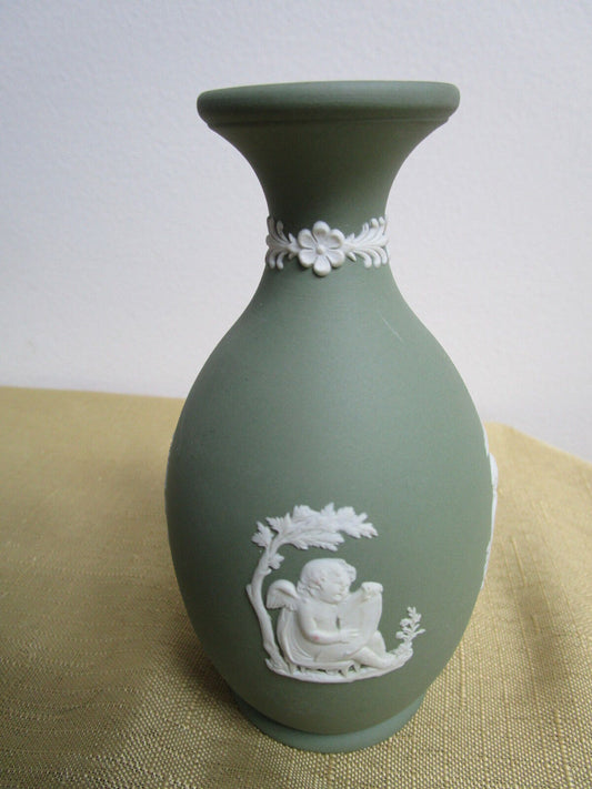 Wedgewood Green Jasperware  vase ORIGINAL [91]