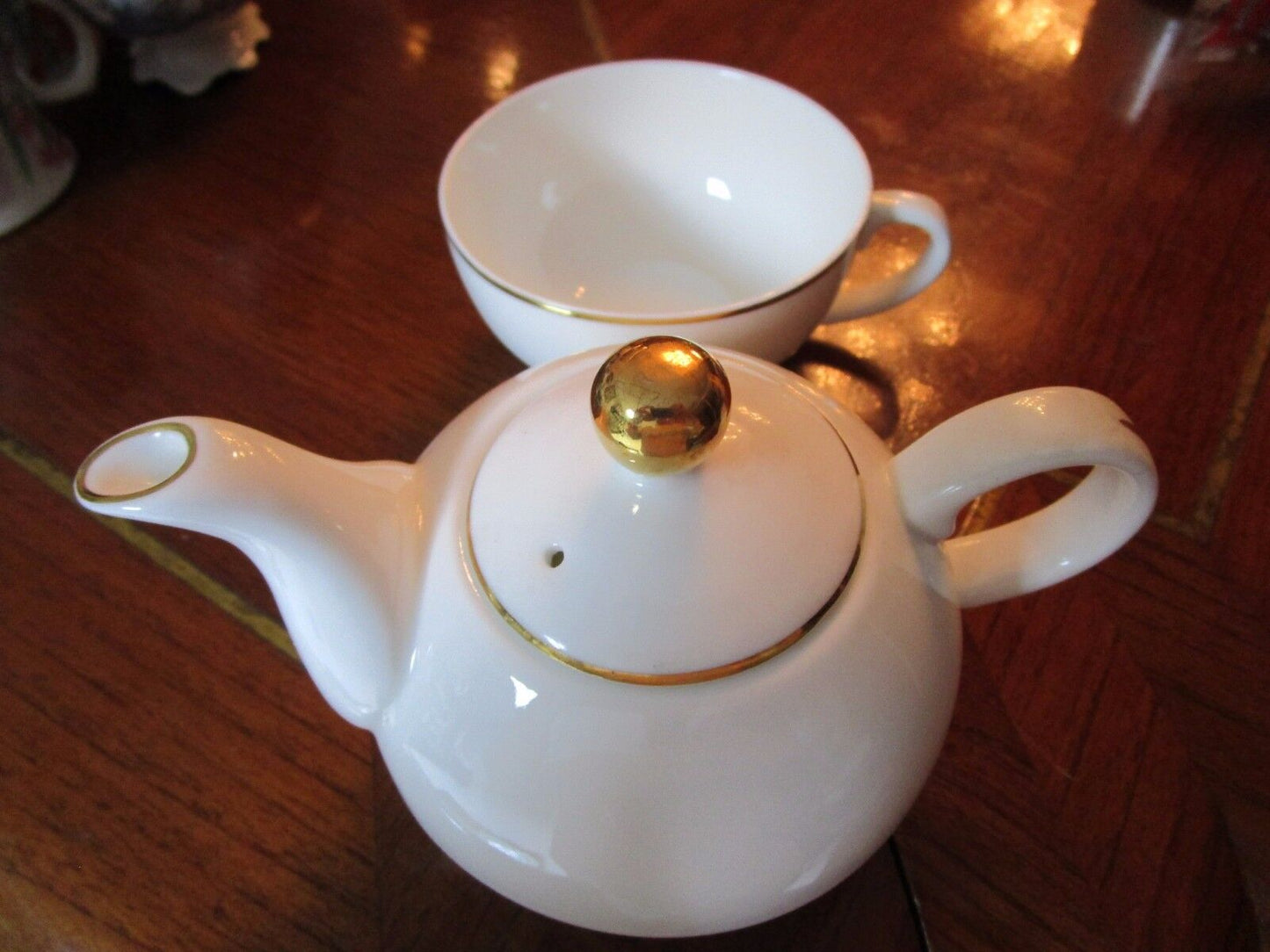 VINTAGE Royale Stratford ENGLAND NESTING TEAPOT WITH CUP GOLD RIM ORIGINAL