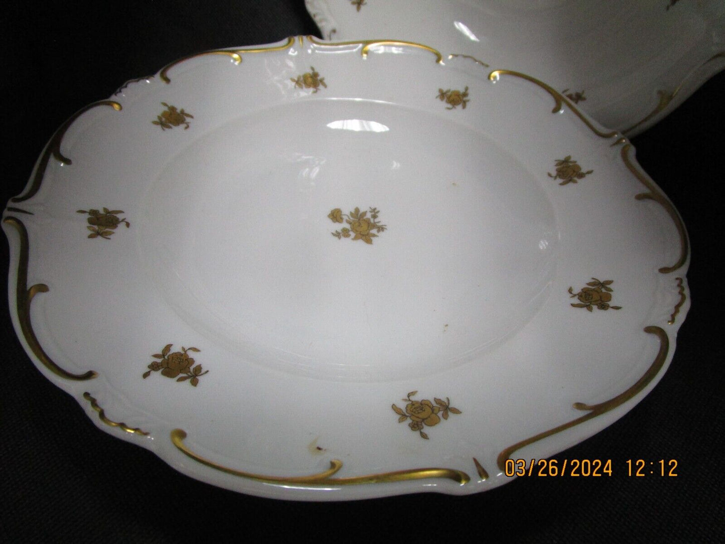 1940s Weimar Katharina Porcelain Soup Tureen w/lid White Gold Roses with platter