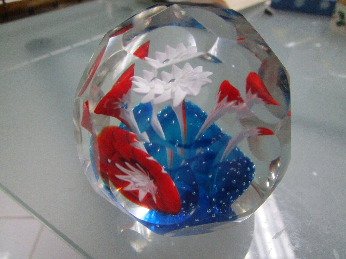 ART GLASS PAPERWEIGHT BUBBLES 3 1/2" PPWE