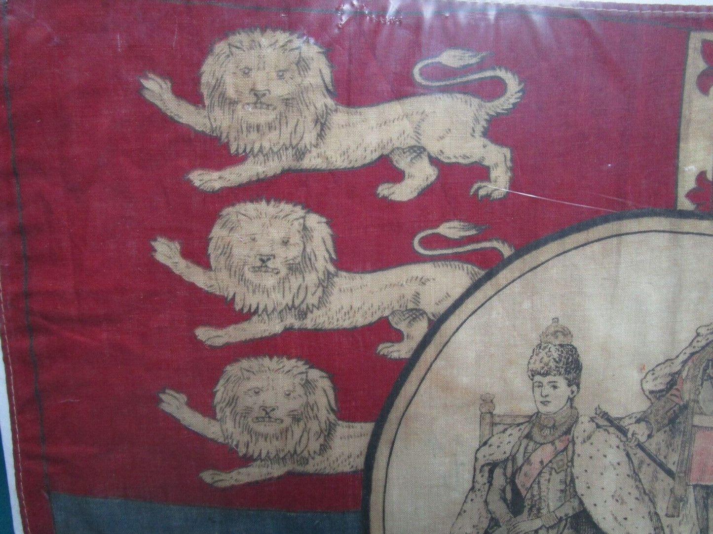 1920S KING Edward VII and Alexandria RED SCARF WITH ENGLISH EMBLEMS [*ART]