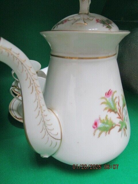 HAVILAND LIMOGES Antique Moss Rose Scottish TEAPOT 9 X 6"^^