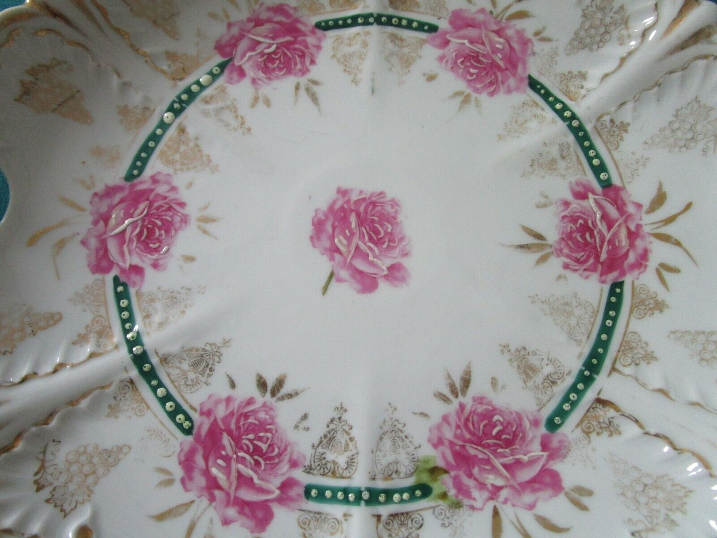 GERMAN ROUND TRAY GOLD ROSES 10 1/2" [B48]