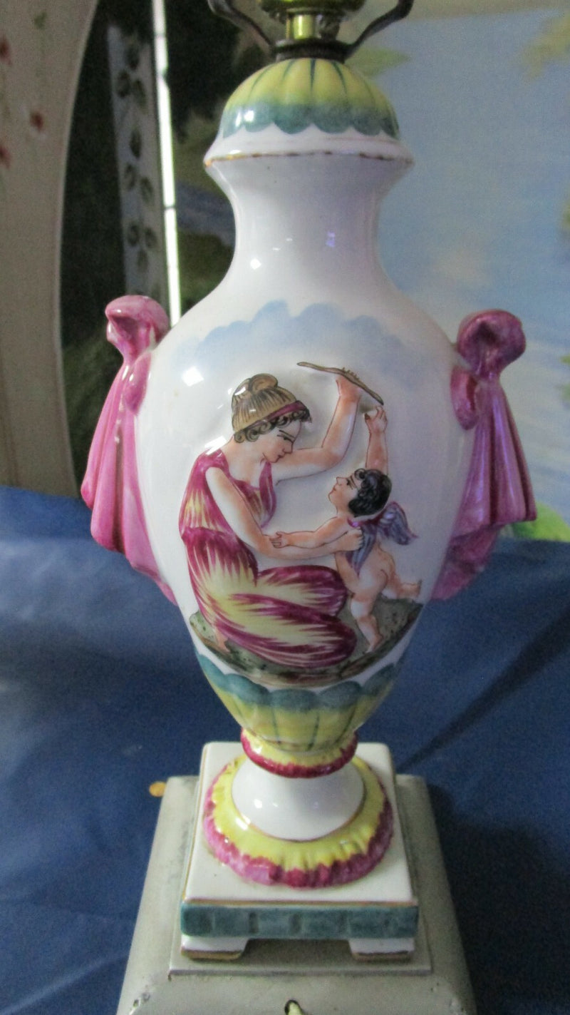 CAPODIMONTE STYLE TABLE BOUDOIR LAMP 25"