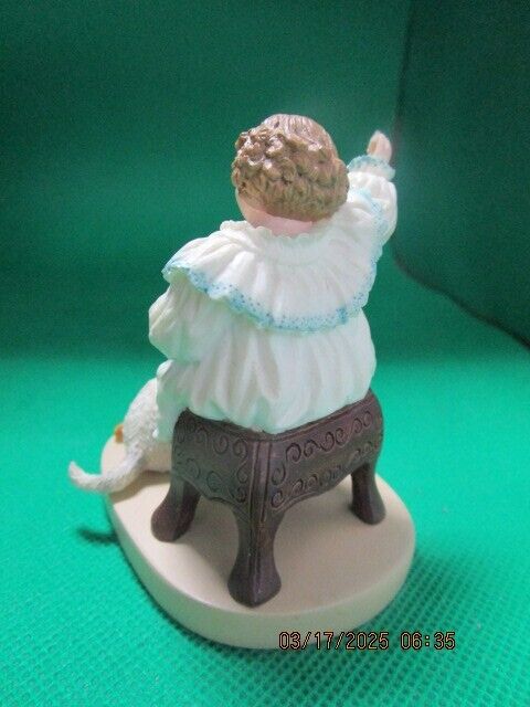Maud Humphrey Bogart Figurine The Seamstress 3 X 3"