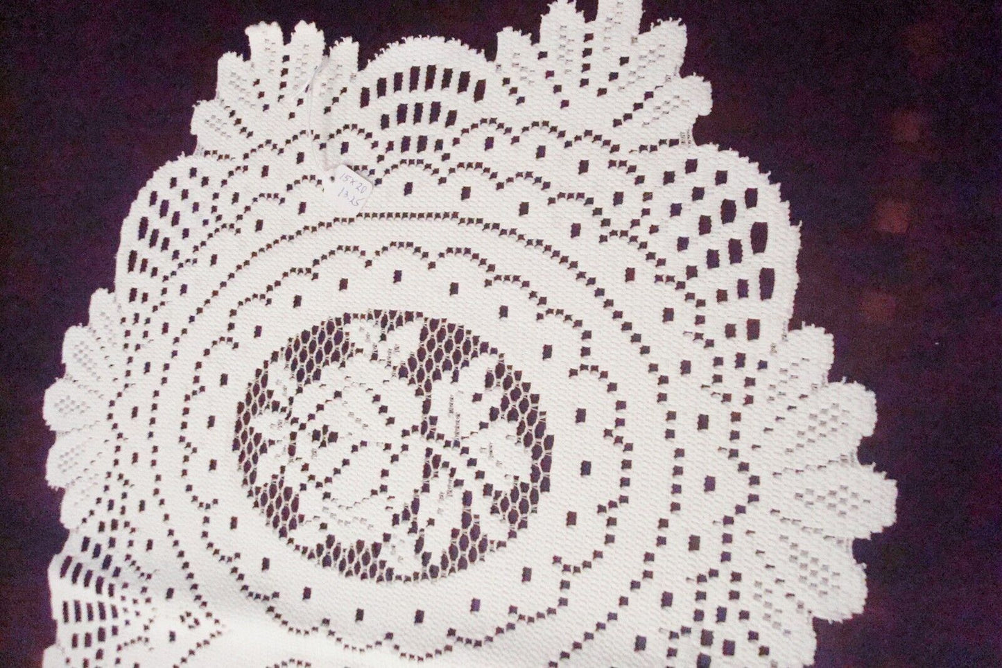 Great Lace Co. placement/doily laced CAMEO CREAM, New, 15 x 20" oval[10G]