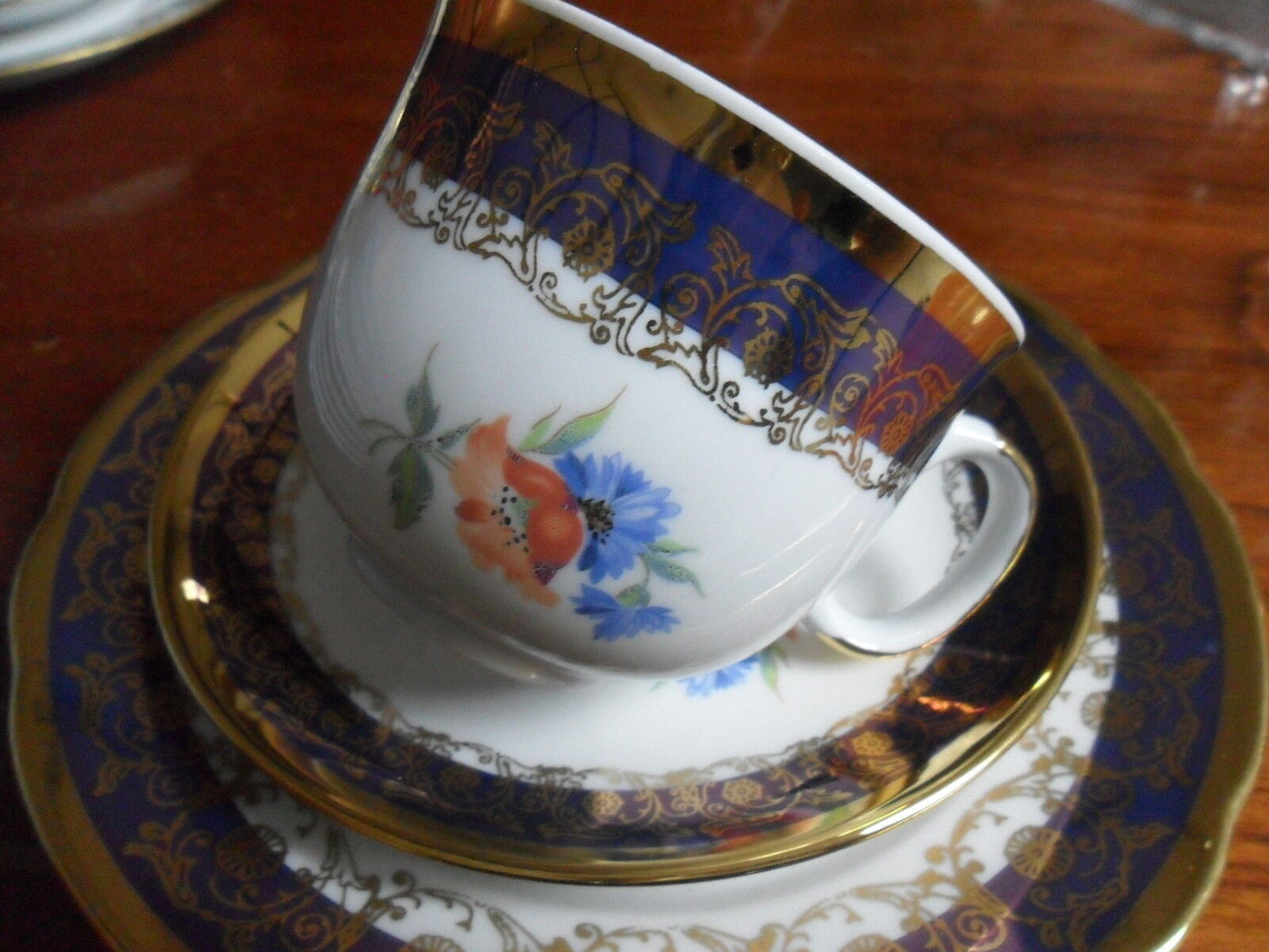 Vintage  gold cobalt and flowers trio cup, saucer and plate gorgeous[60k]