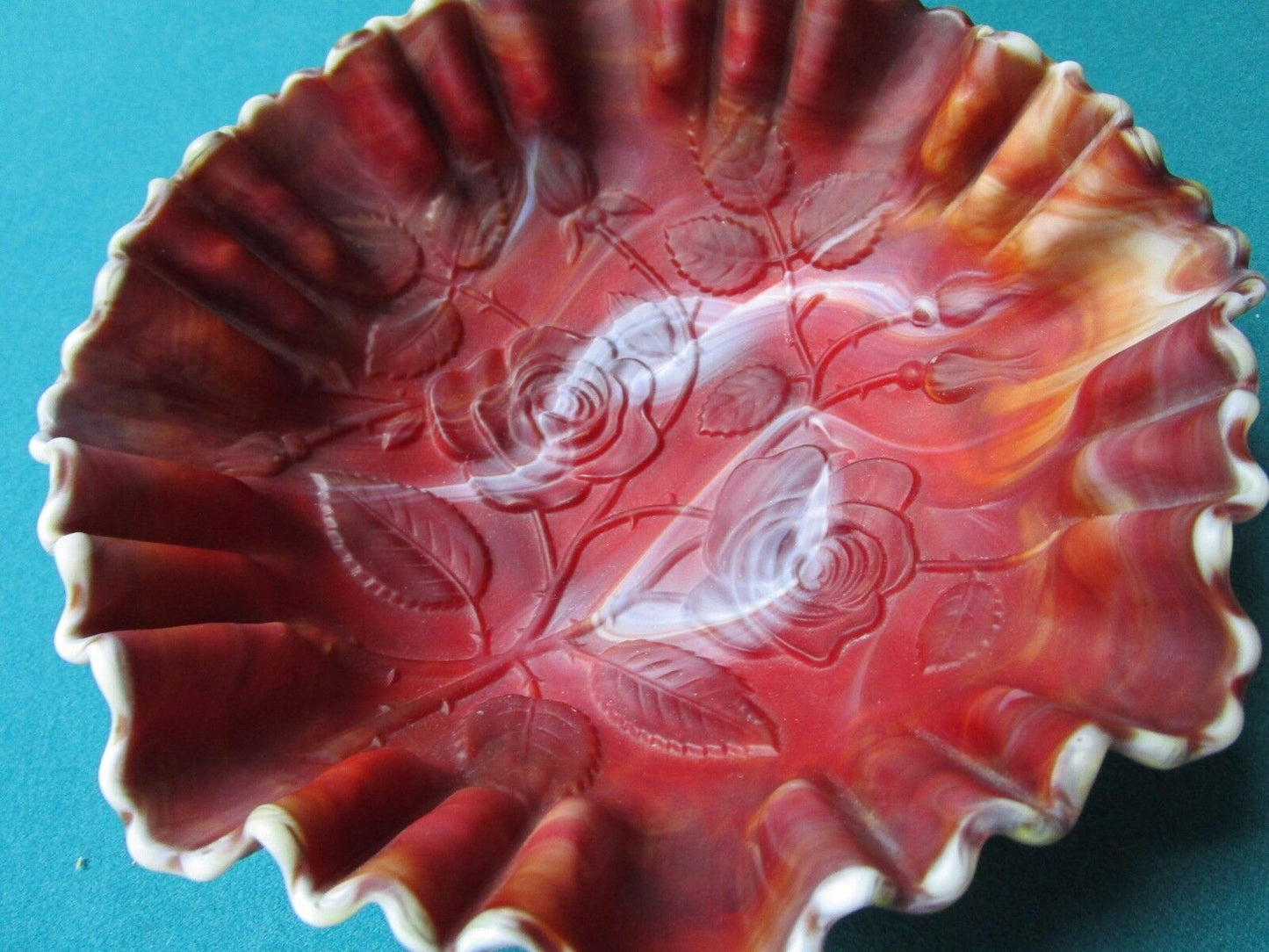 1951 IMPERIAL SLAG GLASS RED ROSES SCALLOPED BORDERS BOWL  RARE