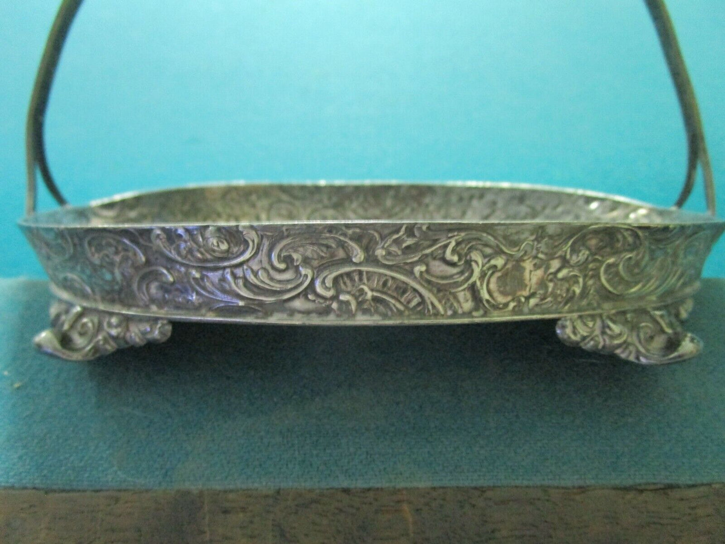 Victorian DERBY SP Co. England, Asthetic Bridal  silverplate tray hammered