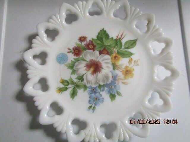 KEMPER MILK GLASS LACED FLORAL PLATE 9.50 in