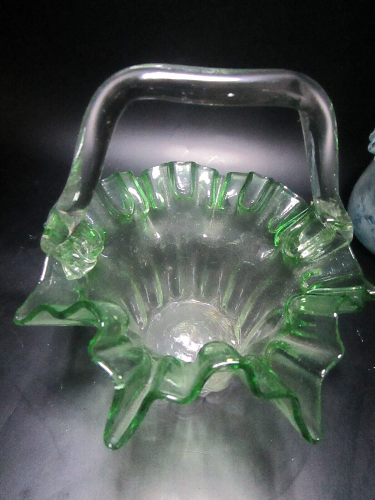 MINI GLASS BASKET FENTON GREEN GLASS CLEAR HANDLE