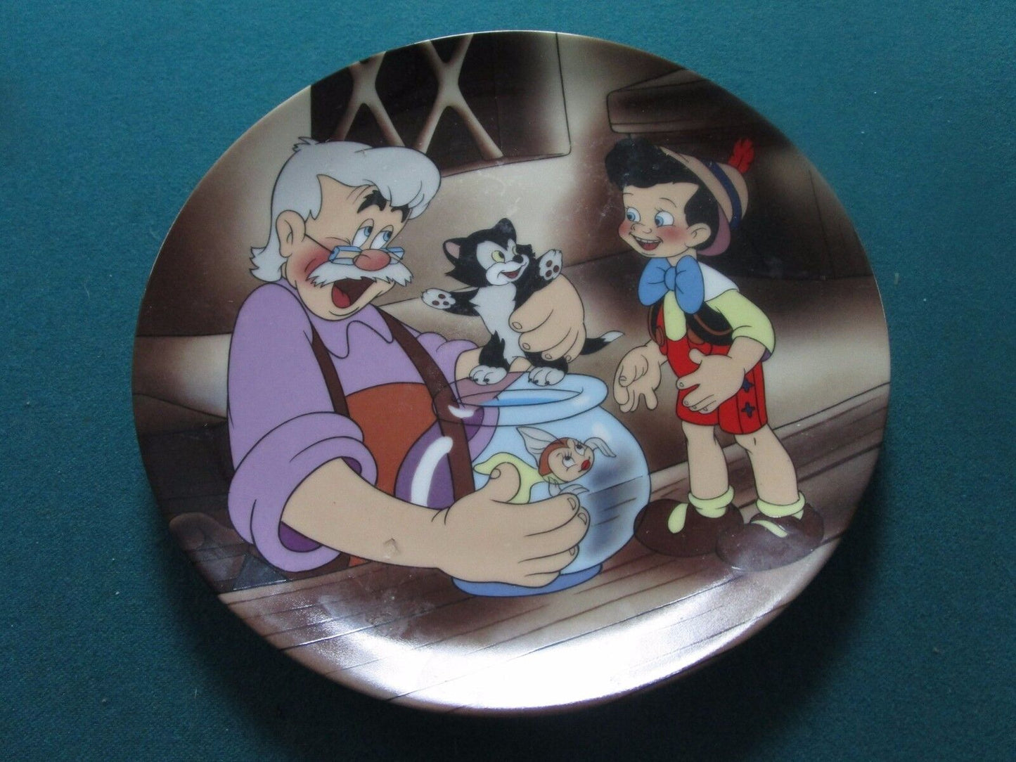 WALT DISNEY "PINOCCHIO"  COLLECTOR PLATE 9 1/4" ^^