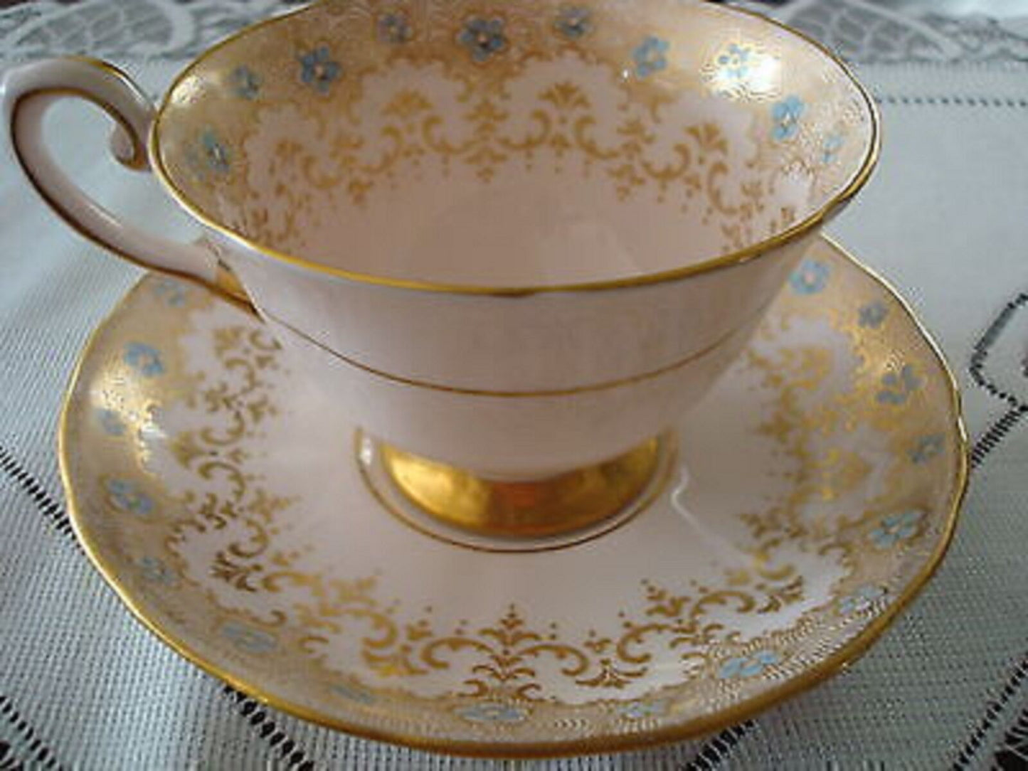 Tuscan England TEA cup and saucer PINK AND GOLD orig [86]