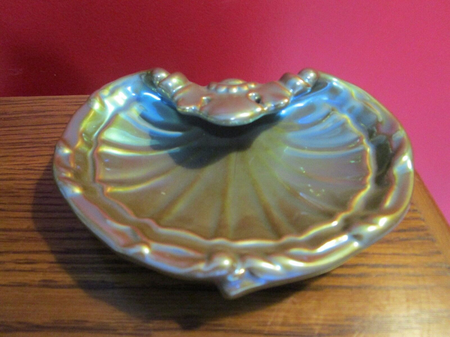 Zsolnay Hungary Green Iridescent Eosin Shell Dish [50d]