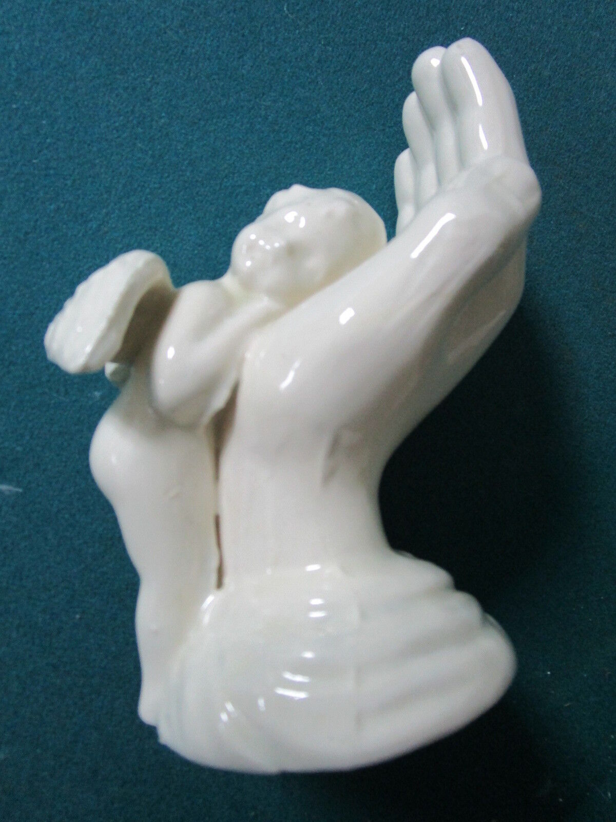 Angel sleeping in the palm of His hand, figurine, 6" tall RARE[50k]