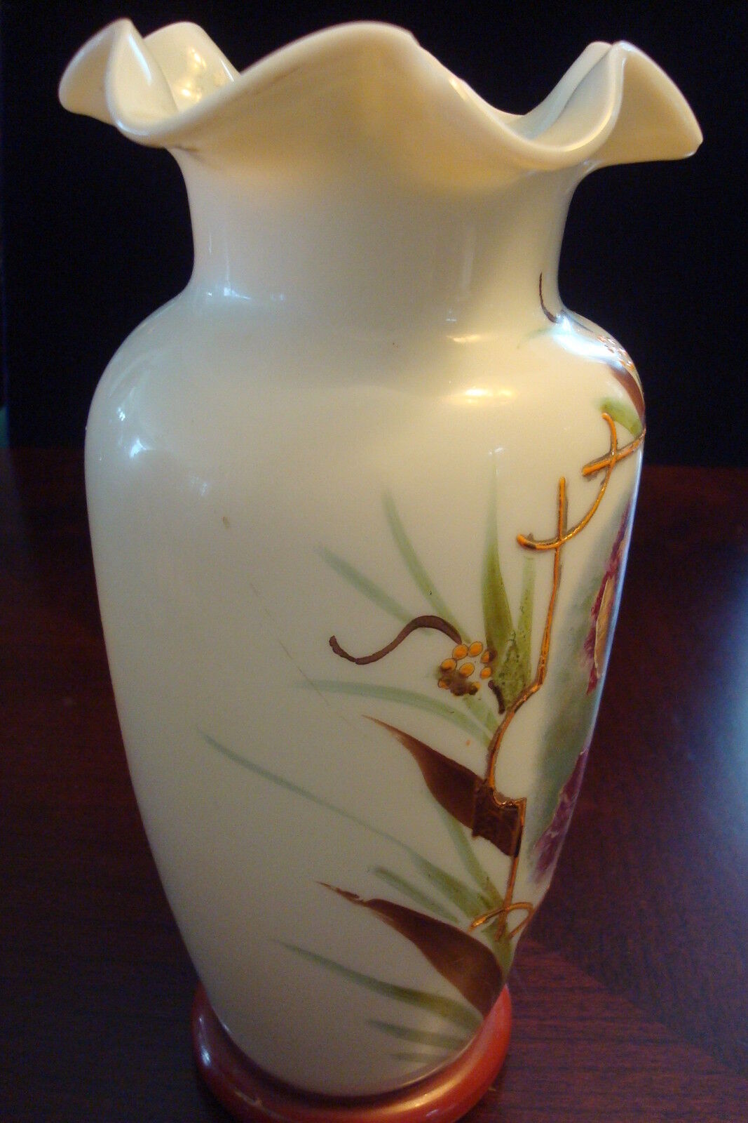 Victorian Portrait Bristol Glass JADITE Vase Ruffled Rim HANDPAINTED [*5]