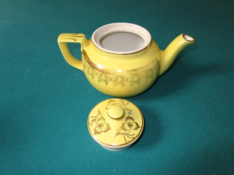 Hall Usa Pottery Teapot Yellow, Orange And Shakers - Pick1 ^^