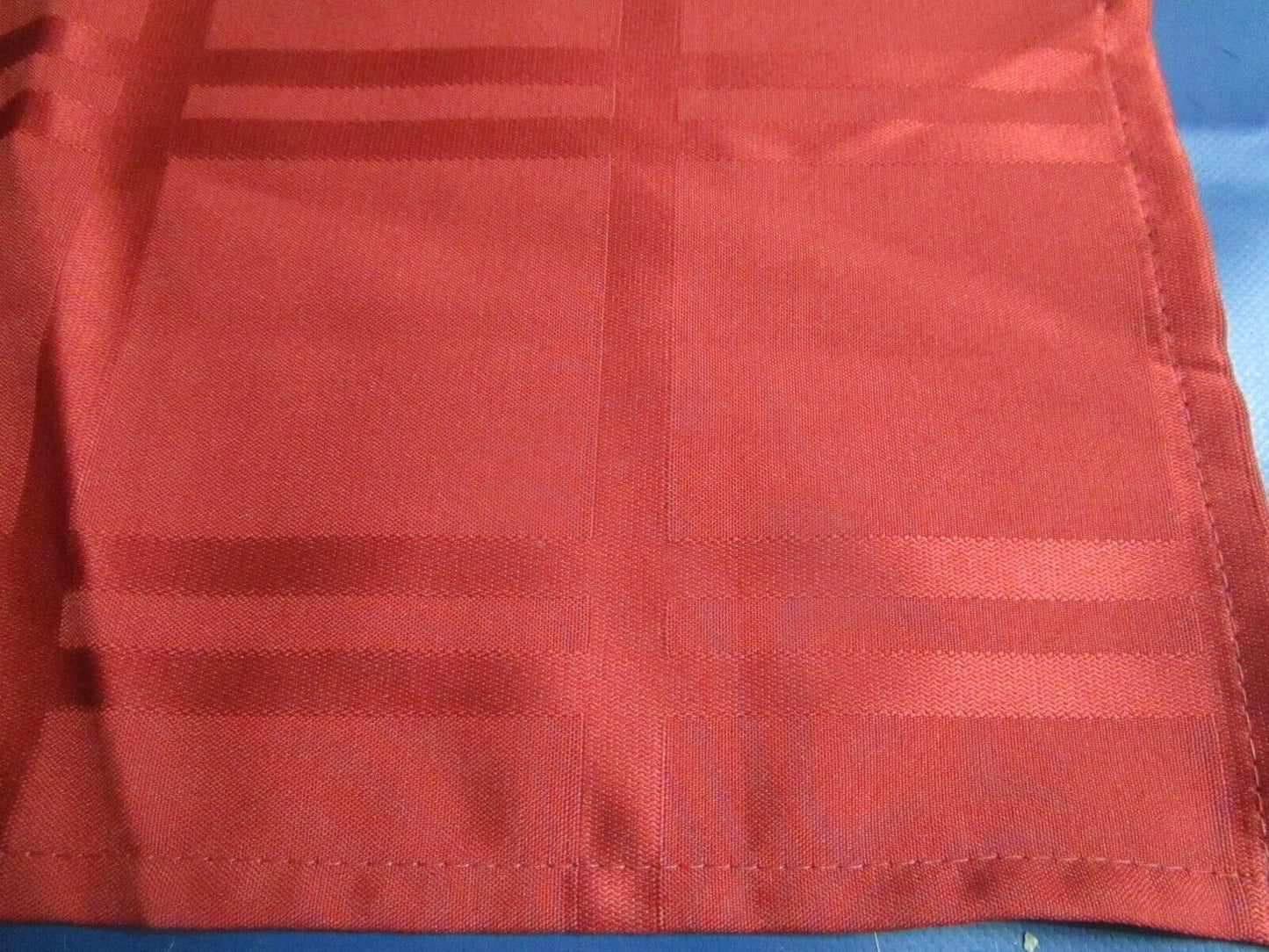 18 x 18" linen red 11 napkins