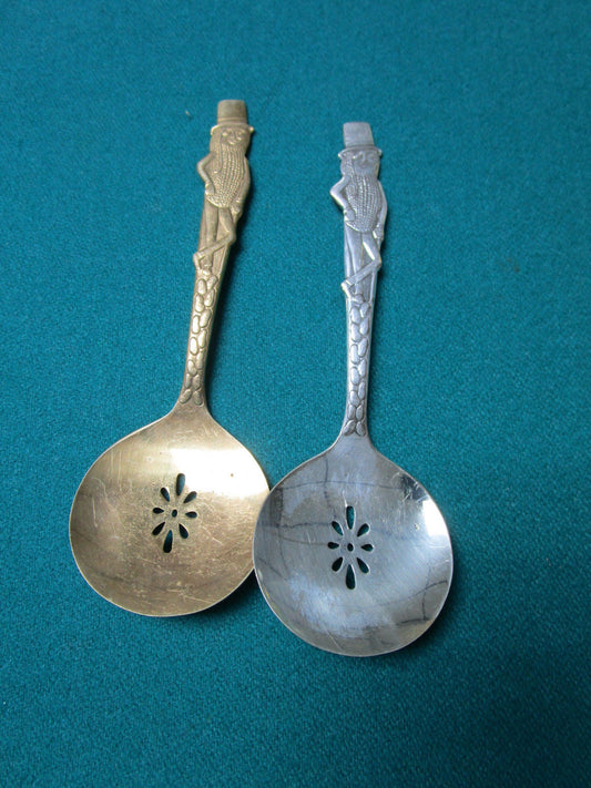 Mr. Peanut collector's silver plated nut serving 2 SPOONS, Carlton Silverplate