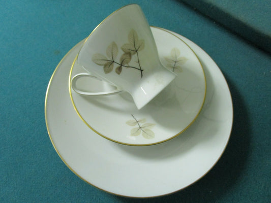 Rosenthal Fine China Tea Cup Saucer Trio [86]
