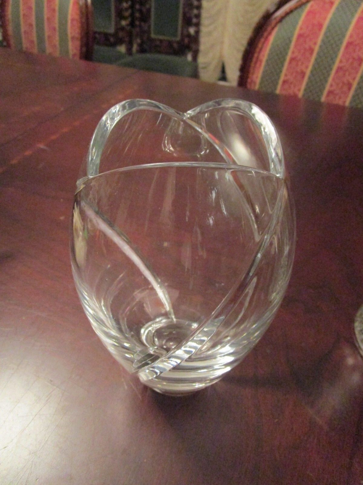 TIFFANY AND CO. PETAL CRYSTAL CUT VASE 8 1/2 X 5"