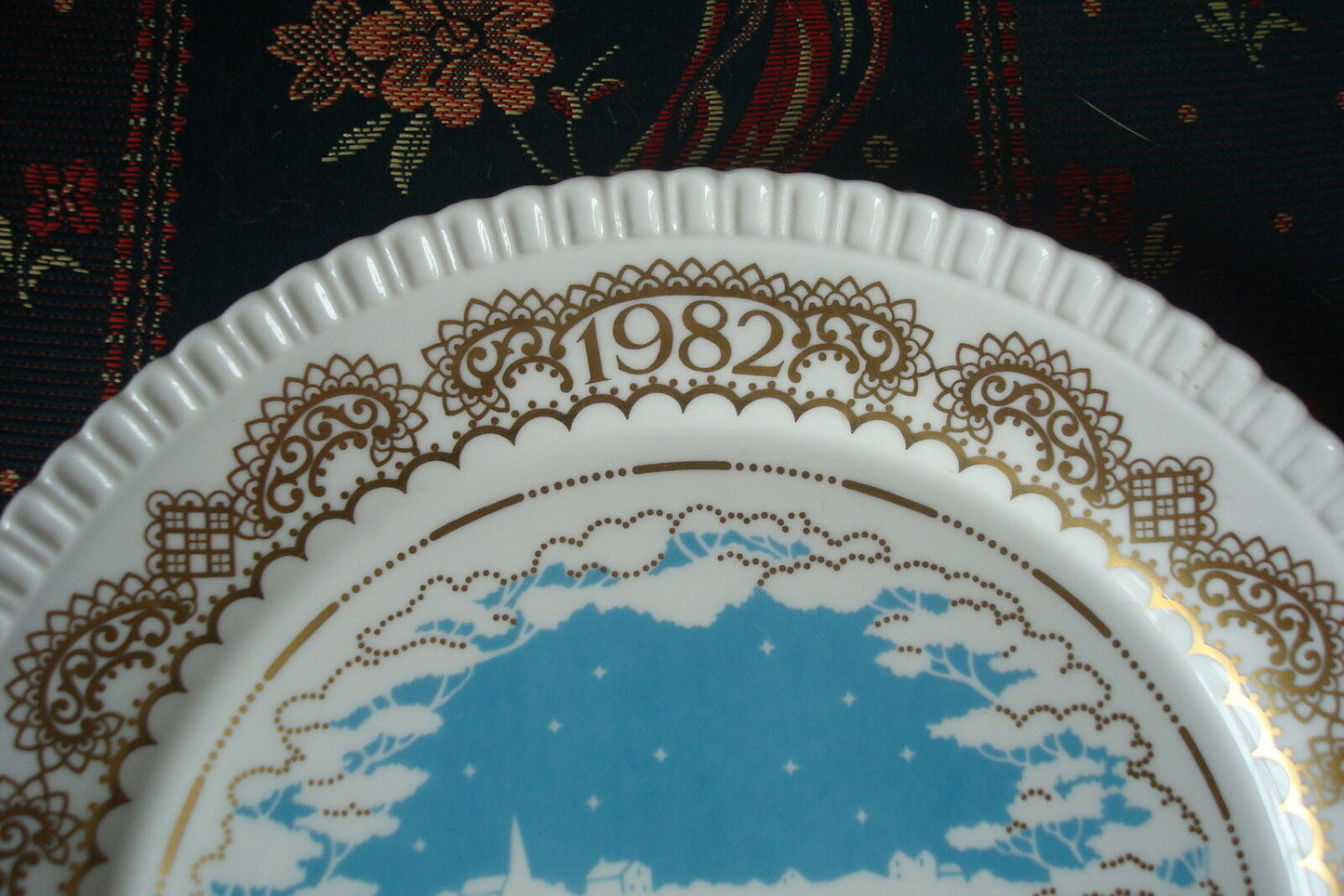 1982 Christmas Past Times Plate Spode "Sleigh Ride" England  NIB, 1st[am8]