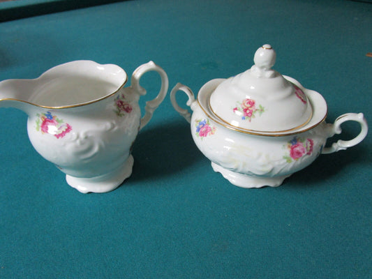 WALBRZYCH POLAND CREAMER AND SUGAR FLORAL ORIGINAL [61]