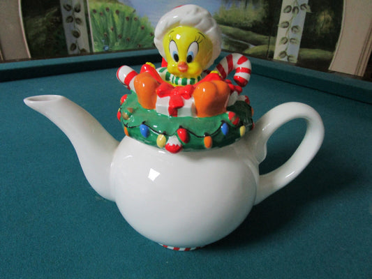 WARNER BROS STUDIOS TWEETY CHRISTMAS TEAPOT ORIGINAL