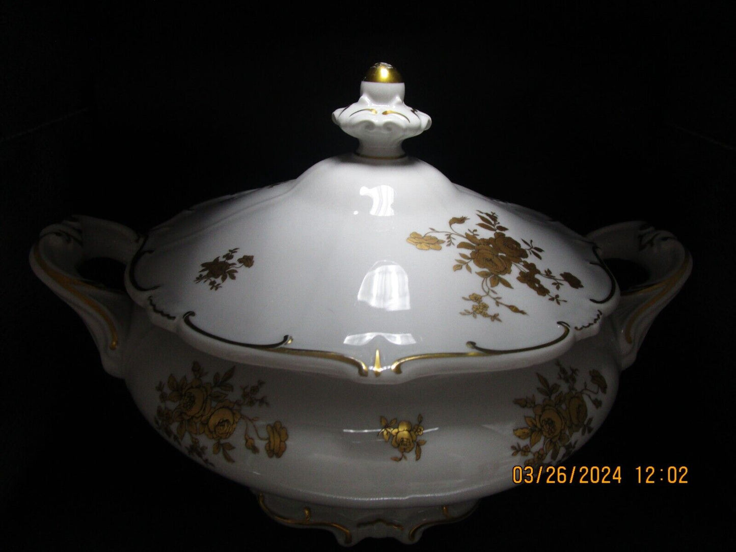 1940s Weimar Katharina Porcelain Soup Tureen w/lid White Gold Roses with platter