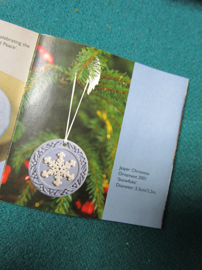 “Wedgwood” England Annual Christmas Ornament 2" NIB Original ^^