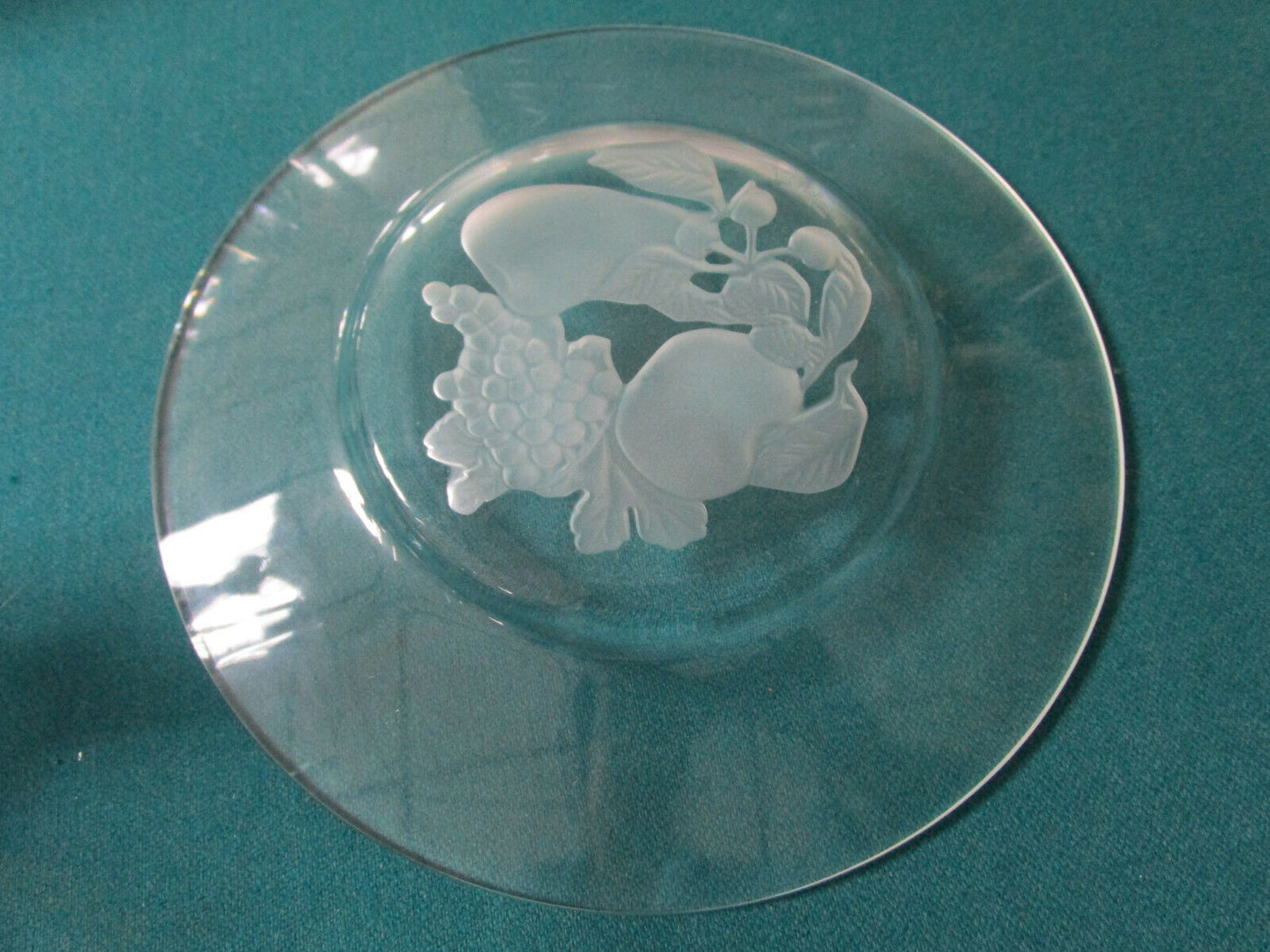 VAL ST LAMBERT Brussels PATTERN SALAD PLATES FROSTED FRUITS 8" ORIGINAL