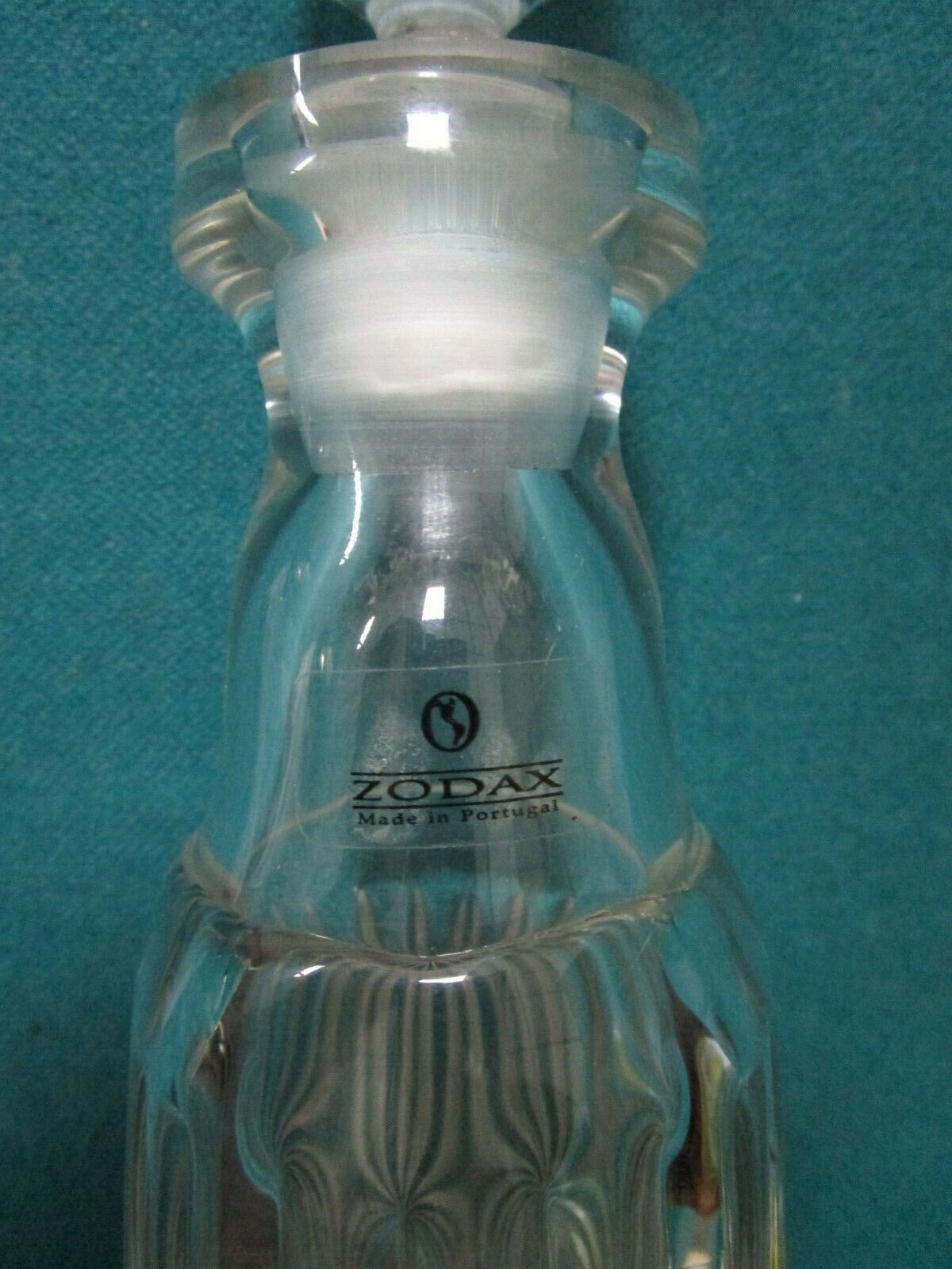 ZODAX PORTUGAL CRYSTAL DECANTER RIBBED BODY WITH STOPPER